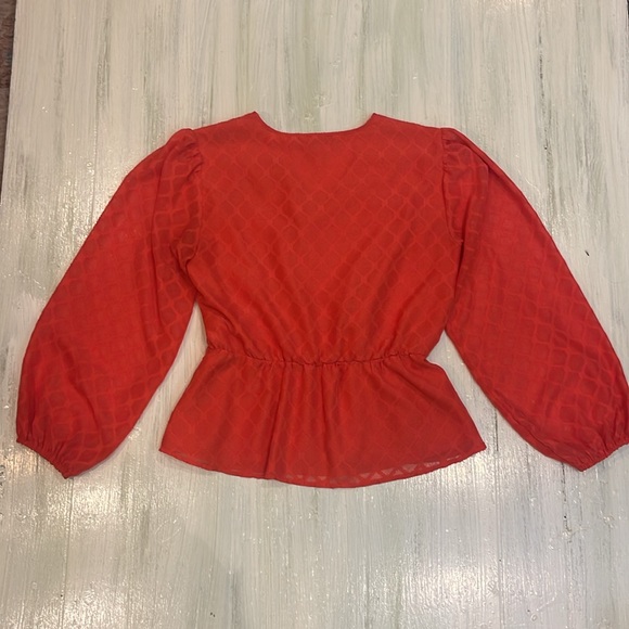 💚5 for $25 Elizabeth and James Knot-Front Peplum Blouse Women’s Size Large - Picture 3 of 10
